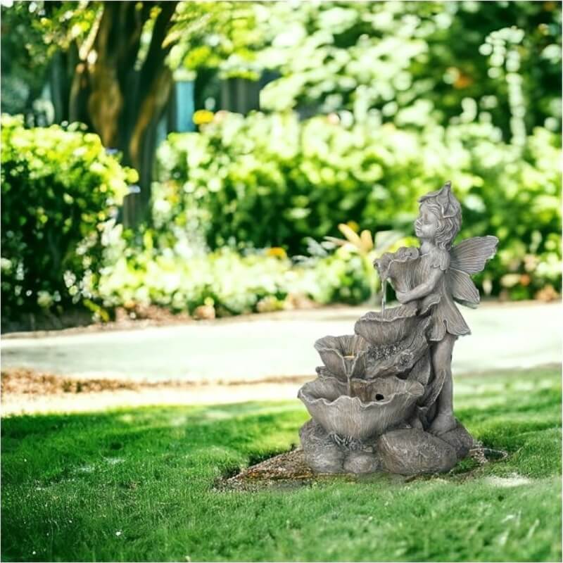 Dekorační fontána v kamenném a elegantním stylu